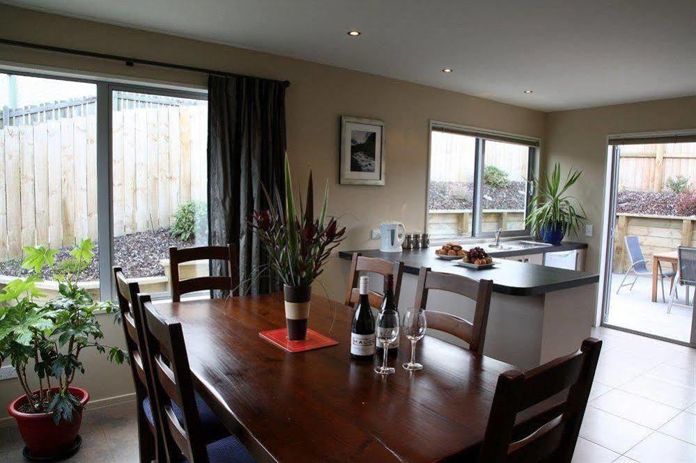 Criffel Peak View Bed And Breakfast Wanaka Exterior foto
